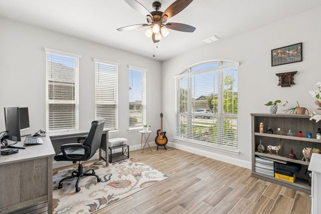 8720 Landergin Mesa Drive, Fort Worth, TX 76131