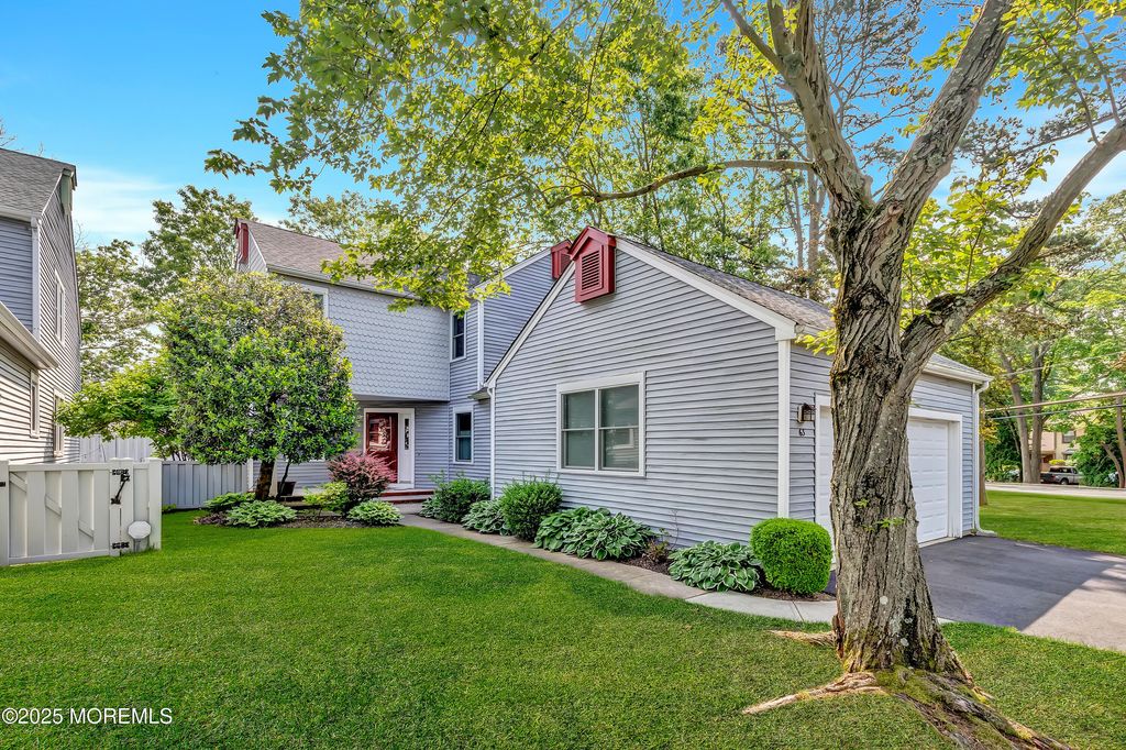 63 Turnberry Circle, Toms River, NJ 08753