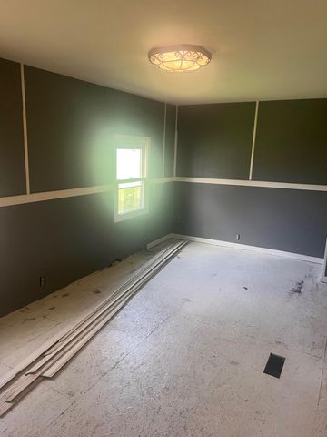 24 E North Street, Marengo, OH 43334