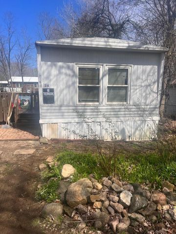 24 E North Street, Marengo, OH 43334