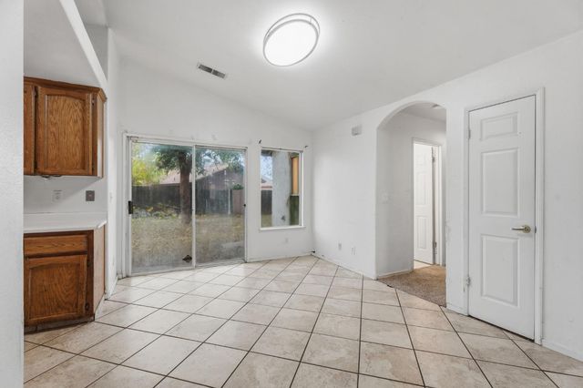 718 Gamay Avenue, Madera, CA 93637