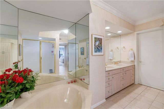 4401 Gulf Shore BLVD N # 1206, Naples, FL 34103