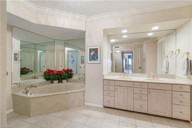 4401 Gulf Shore BLVD N # 1206, Naples, FL 34103