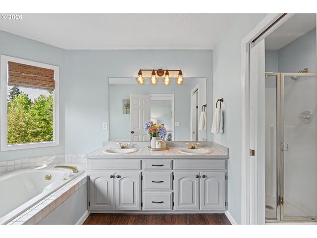 445 Sw 167TH Ave, Beaverton, OR 97006