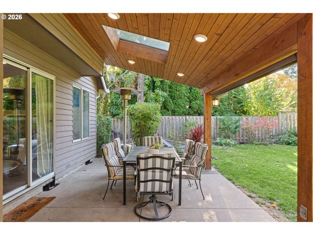 445 Sw 167TH Ave, Beaverton, OR 97006