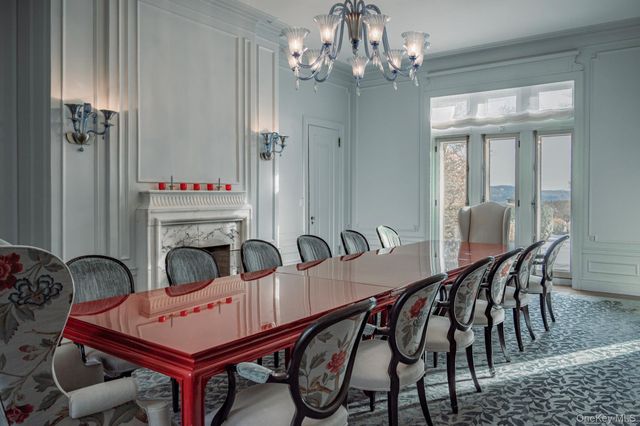 43 Ontio Road, Tuxedo Park, NY 10987