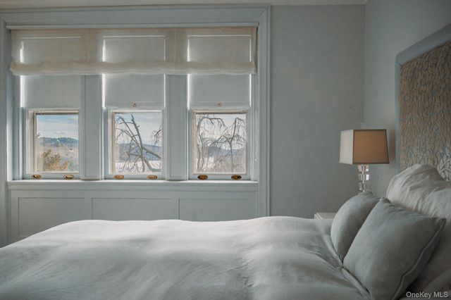 43 Ontio Road, Tuxedo Park, NY 10987