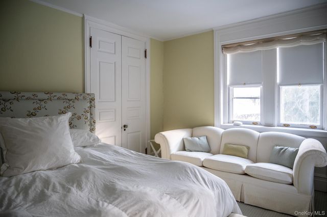 43 Ontio Road, Tuxedo Park, NY 10987