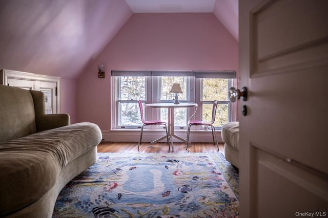 43 Ontio Road, Tuxedo Park, NY 10987