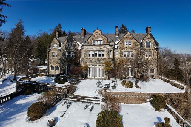 43 Ontio Road, Tuxedo Park, NY 10987