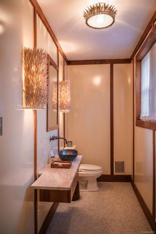 43 Ontio Road, Tuxedo Park, NY 10987