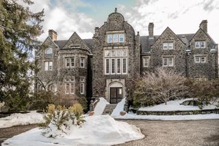 43 Ontio Road, Tuxedo Park, NY 10987