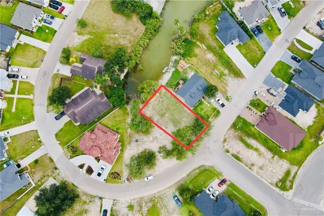 501 N Kika De La Garza Boulevard, La Joya, TX 78560