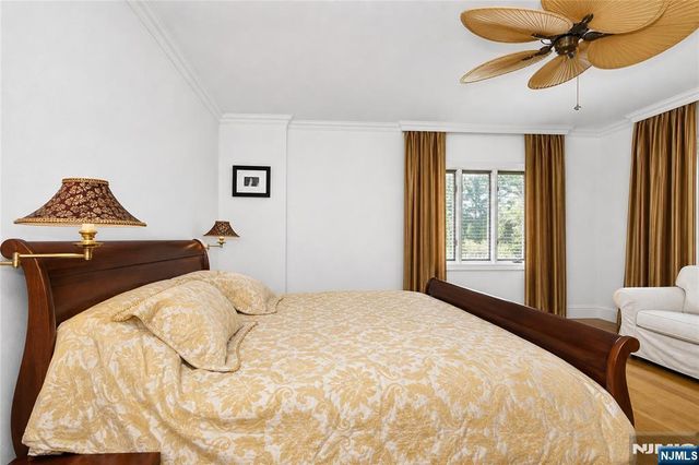 3 Highwood Place, Alpine, NJ 07620
