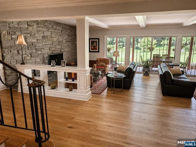 3 Highwood Place, Alpine, NJ 07620