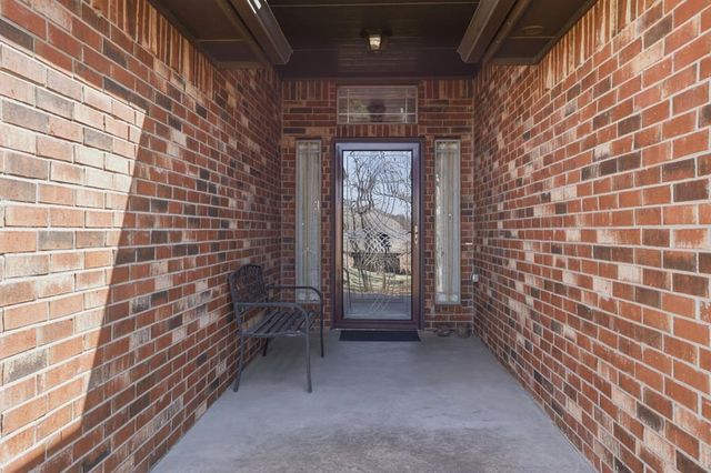 7112 Ridge Manor Lane, Oklahoma City, OK 73150