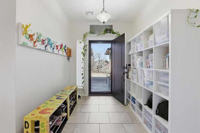 7112 Ridge Manor Lane, Oklahoma City, OK 73150