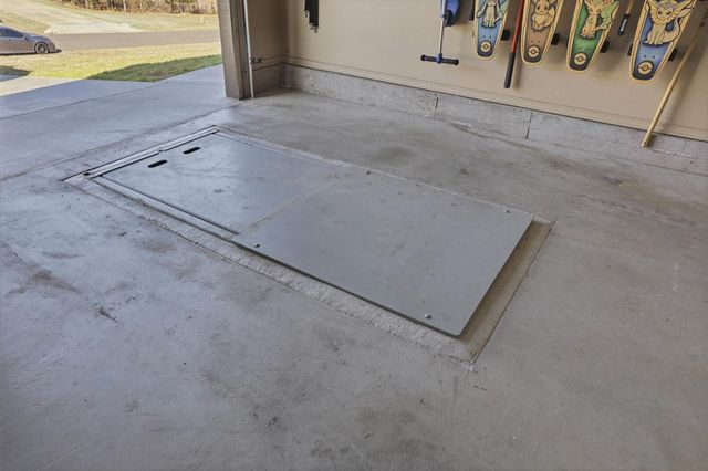 7112 Ridge Manor Lane, Oklahoma City, OK 73150