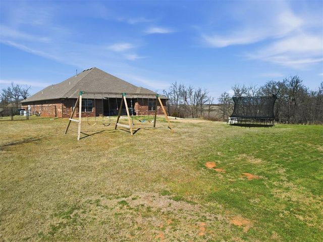 7112 Ridge Manor Lane, Oklahoma City, OK 73150