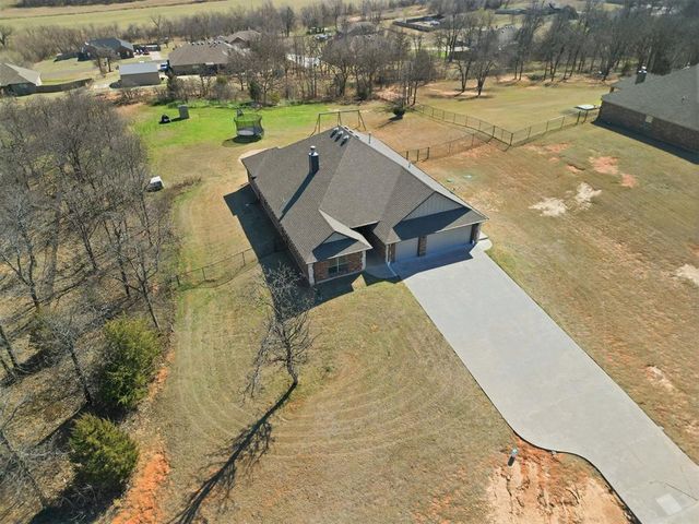 7112 Ridge Manor Lane, Oklahoma City, OK 73150