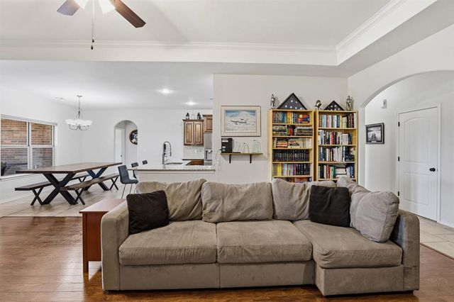 7112 Ridge Manor Lane, Oklahoma City, OK 73150