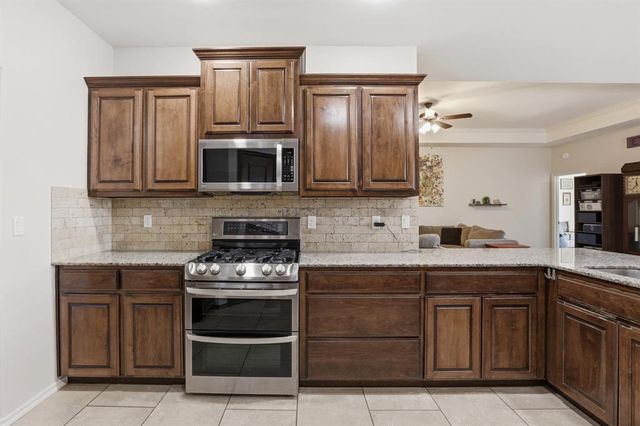 7112 Ridge Manor Lane, Oklahoma City, OK 73150