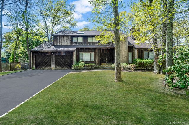 10 Lily Drive, South Setauket, NY 11720