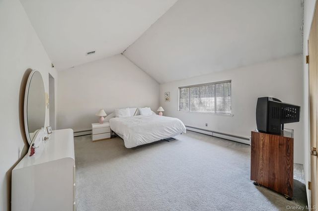 10 Lily Drive, South Setauket, NY 11720