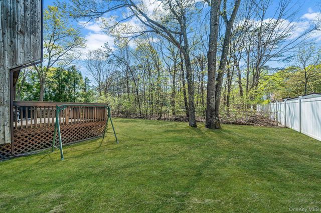 10 Lily Drive, South Setauket, NY 11720