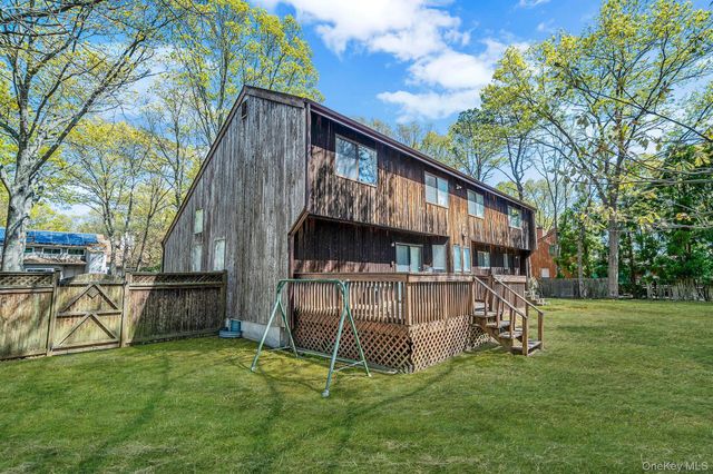 10 Lily Drive, South Setauket, NY 11720