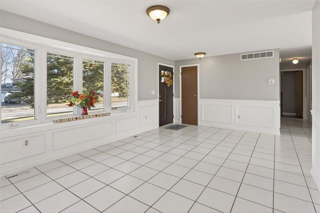 9 Cold Spring Circle, Gates, NY 14624