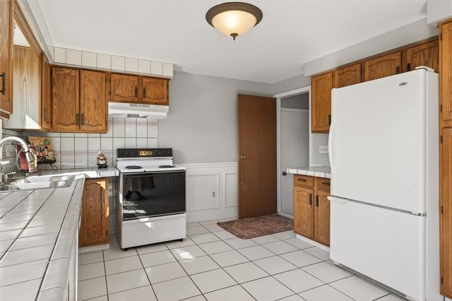 9 Cold Spring Circle, Gates, NY 14624