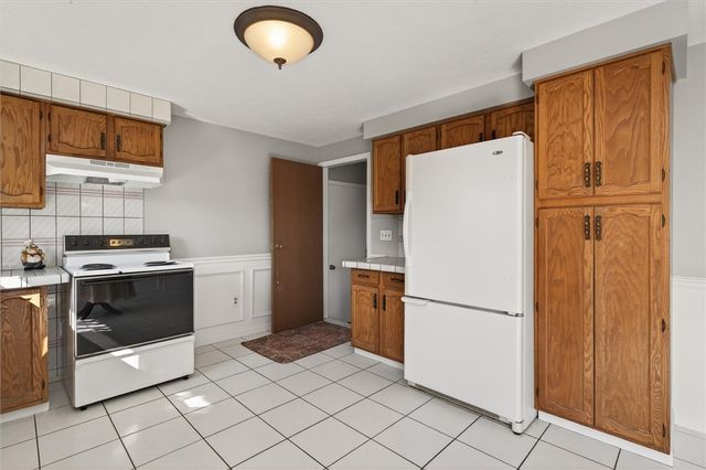 9 Cold Spring Circle, Gates, NY 14624