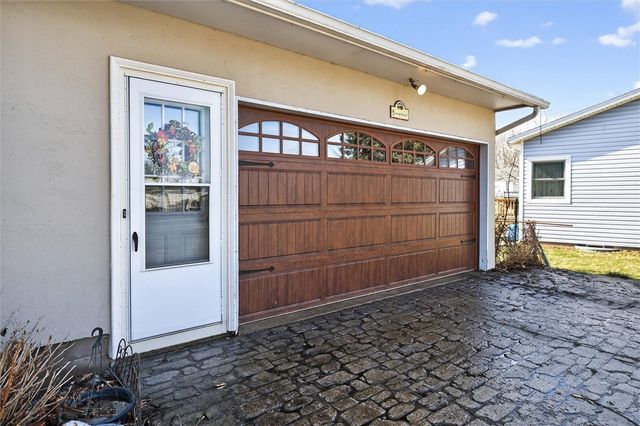 9 Cold Spring Circle, Gates, NY 14624