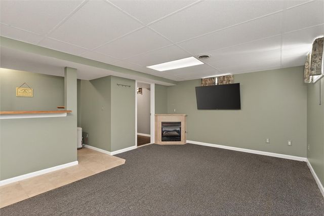 9 Cold Spring Circle, Gates, NY 14624