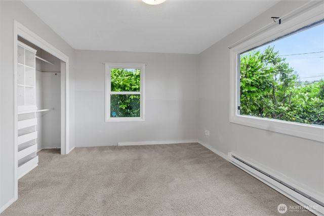 1812 S Sprague Avenue, Tacoma, WA 98405