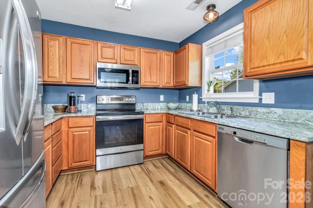 58 S Sunberry Trail, Fletcher, NC 28732