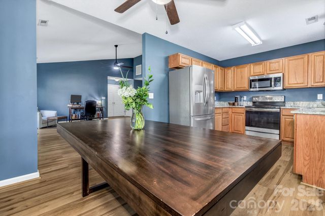 58 S Sunberry Trail, Fletcher, NC 28732