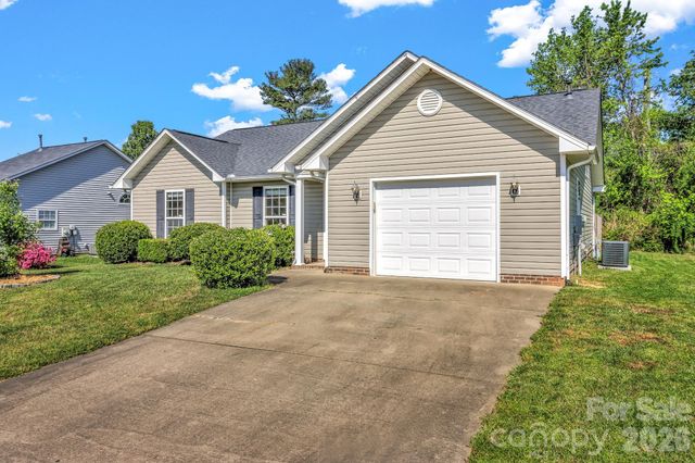 58 S Sunberry Trail, Fletcher, NC 28732