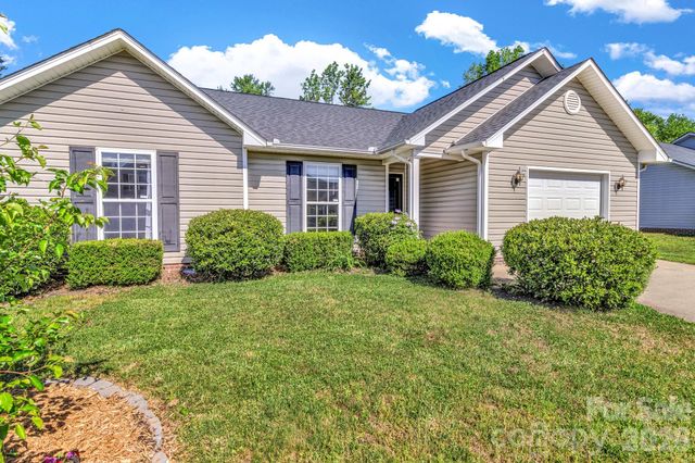 58 S Sunberry Trail, Fletcher, NC 28732