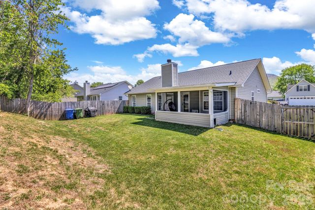 58 S Sunberry Trail, Fletcher, NC 28732
