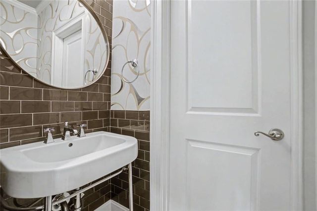 2709 Rustling Pines NE Court, Marietta, GA 30062