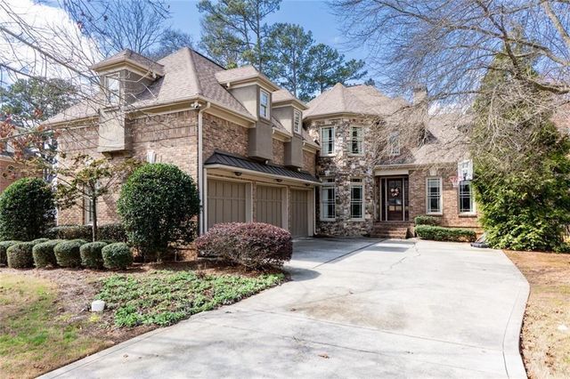 2709 Rustling Pines NE Court, Marietta, GA 30062