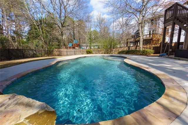 2709 Rustling Pines NE Court, Marietta, GA 30062