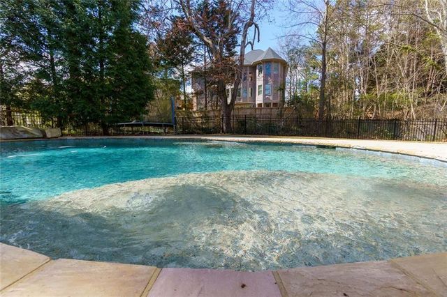 2709 Rustling Pines NE Court, Marietta, GA 30062