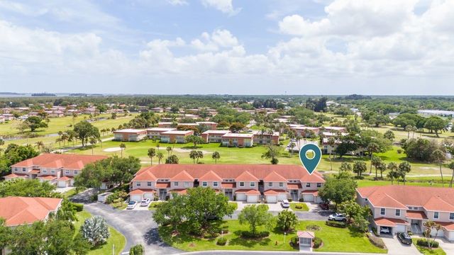 255 Grand Royale Circle 206, Vero Beach, FL 32962