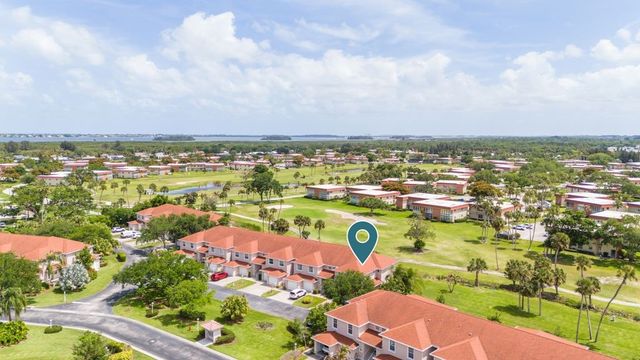 255 Grand Royale Circle 206, Vero Beach, FL 32962