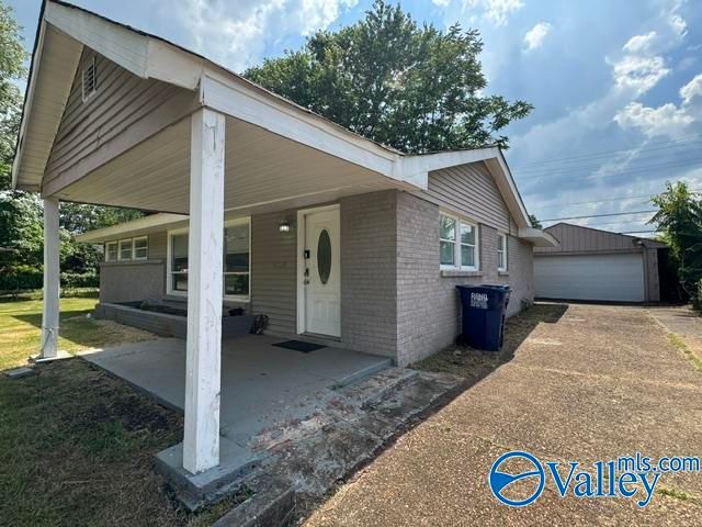 2810 Hillsboro Road SW, Huntsville, AL 35805
