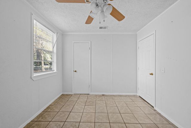 39 Will Kelly Avenue, Defuniak Springs, FL 32433