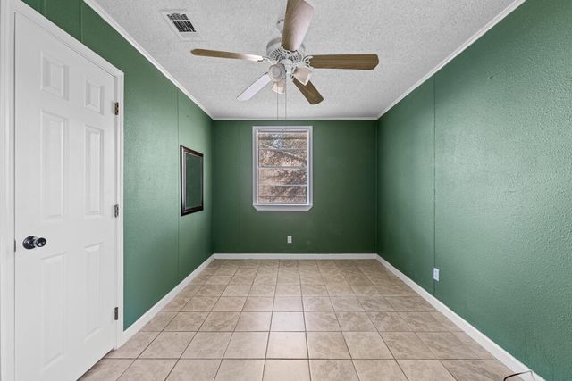 39 Will Kelly Avenue, Defuniak Springs, FL 32433